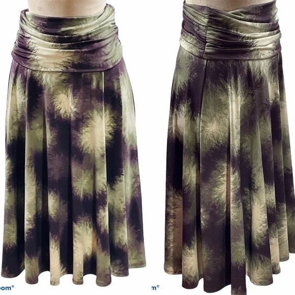 Lapis Convertible Tie Dye Army Green Dress - Picture 6 of 9